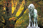 socha koně ve slatiňanech